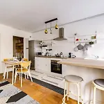 Luckey Homes - Rue Pergolese